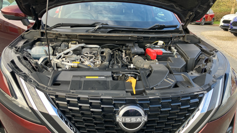 Nissan Qashqai 1.3 DiG-T MH 158 Tekna 5dr Xtronic Petrol Hatchback